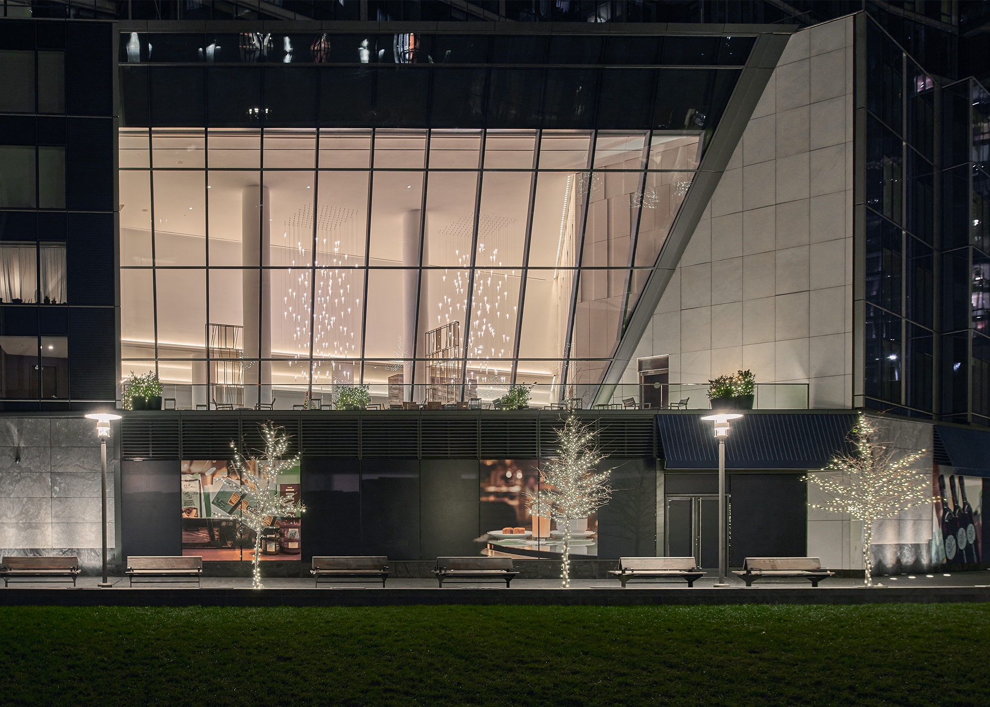 Read about project The Riverside Center - 2 Waterline Square