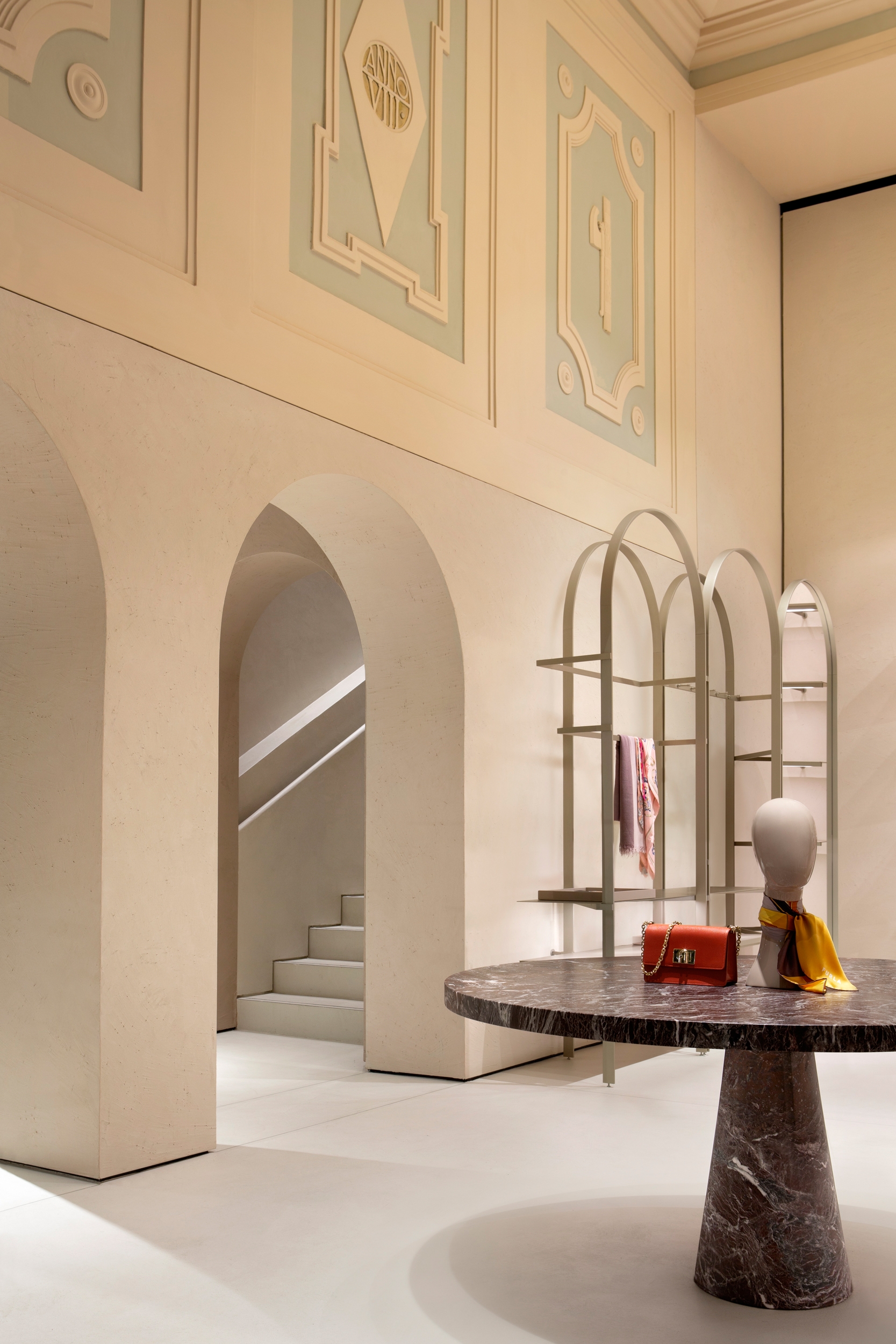 Erfahre mehr über das Projekt Furla Store Concept
