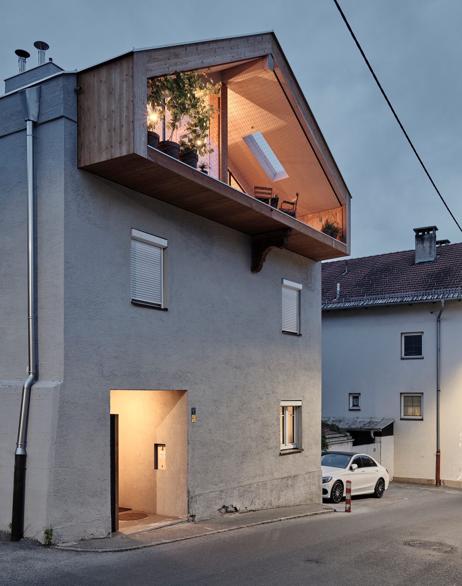 Erfahre mehr über das Projekt IN A GOOD MOOD A New Attic in Innsbruck, Austria Title: Gut Drauf