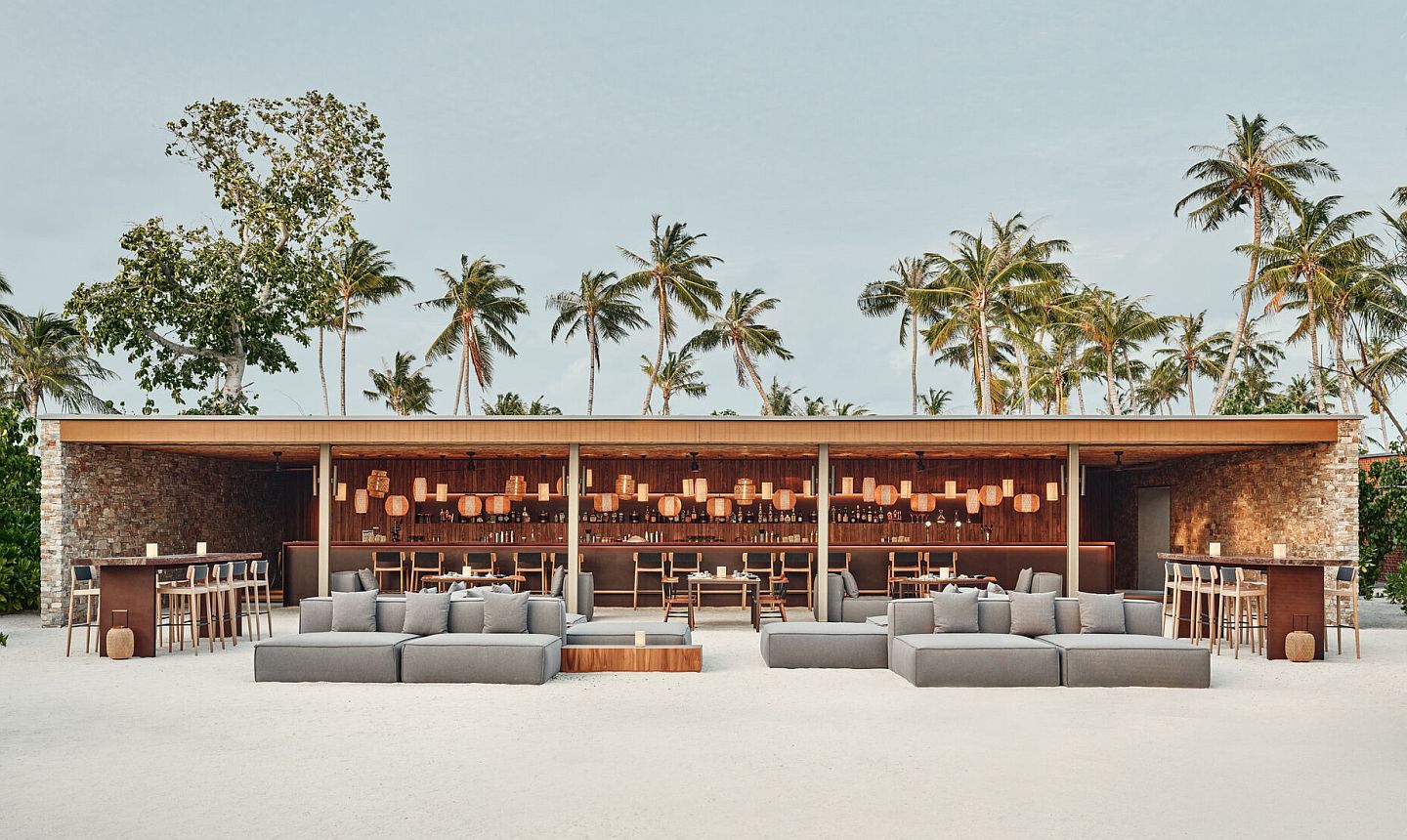 Lees oor projek Resort Patina Maledives