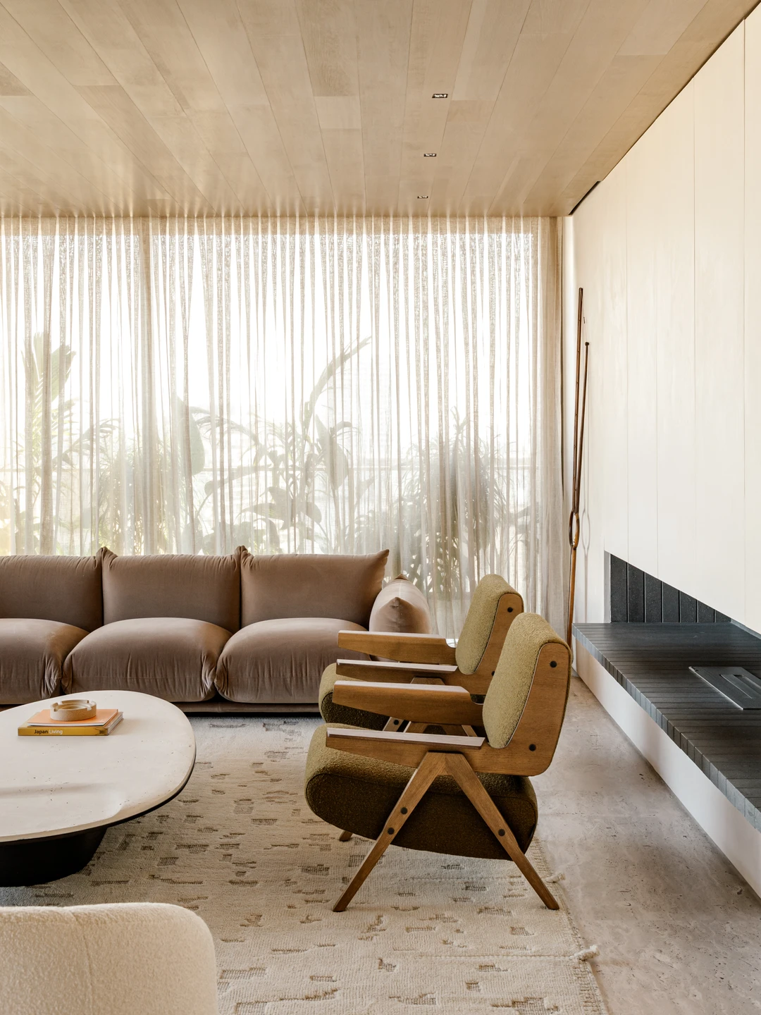Lees oor projek Mafema Apartment