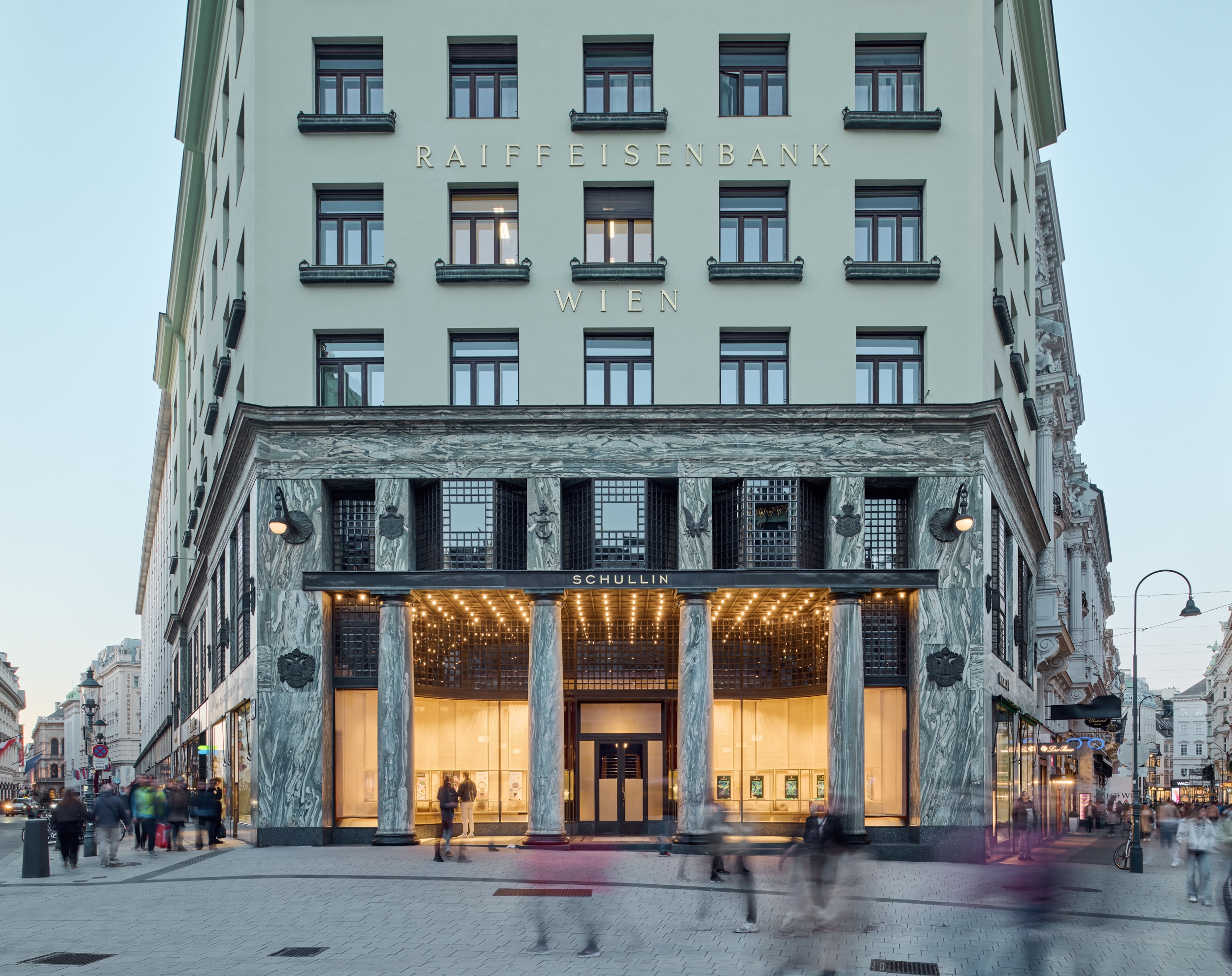 Leer sobre el proyecto A contemporary jewel in the historic Looshaus in Vienna