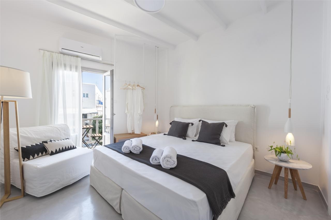 Erfahre mehr über das Projekt Naousa luxury apartments