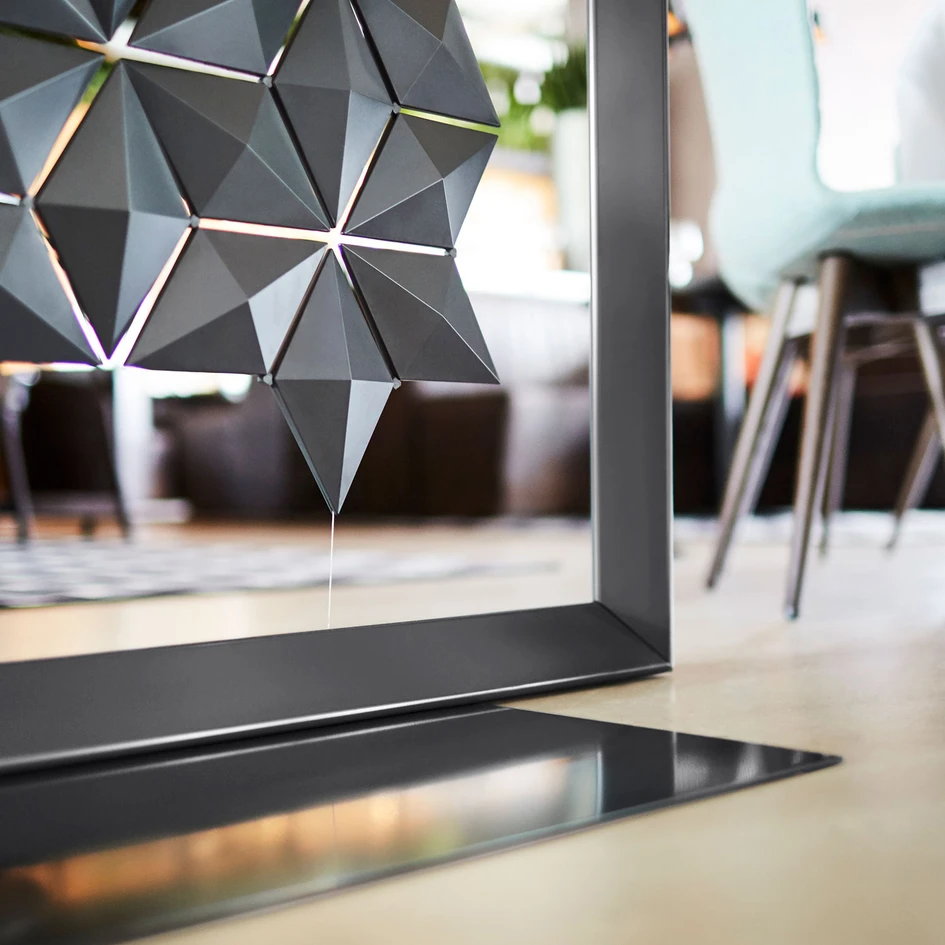 Restaurant and bar partition that defines space with elegance ...