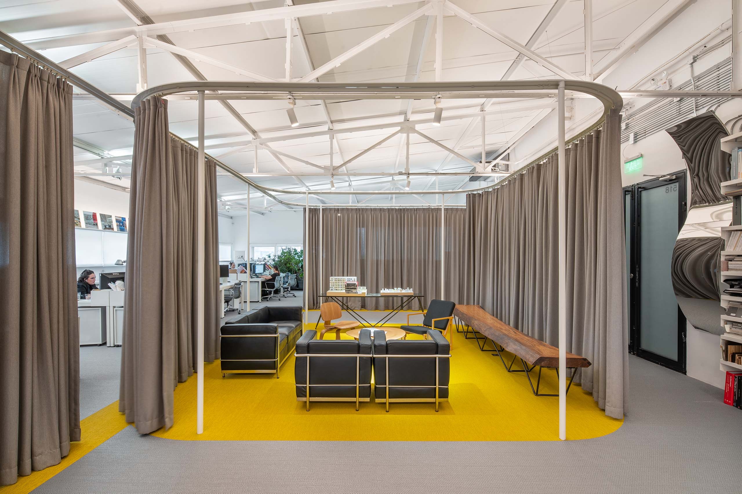 Read about project Crossboundaries' Transformable Workplace