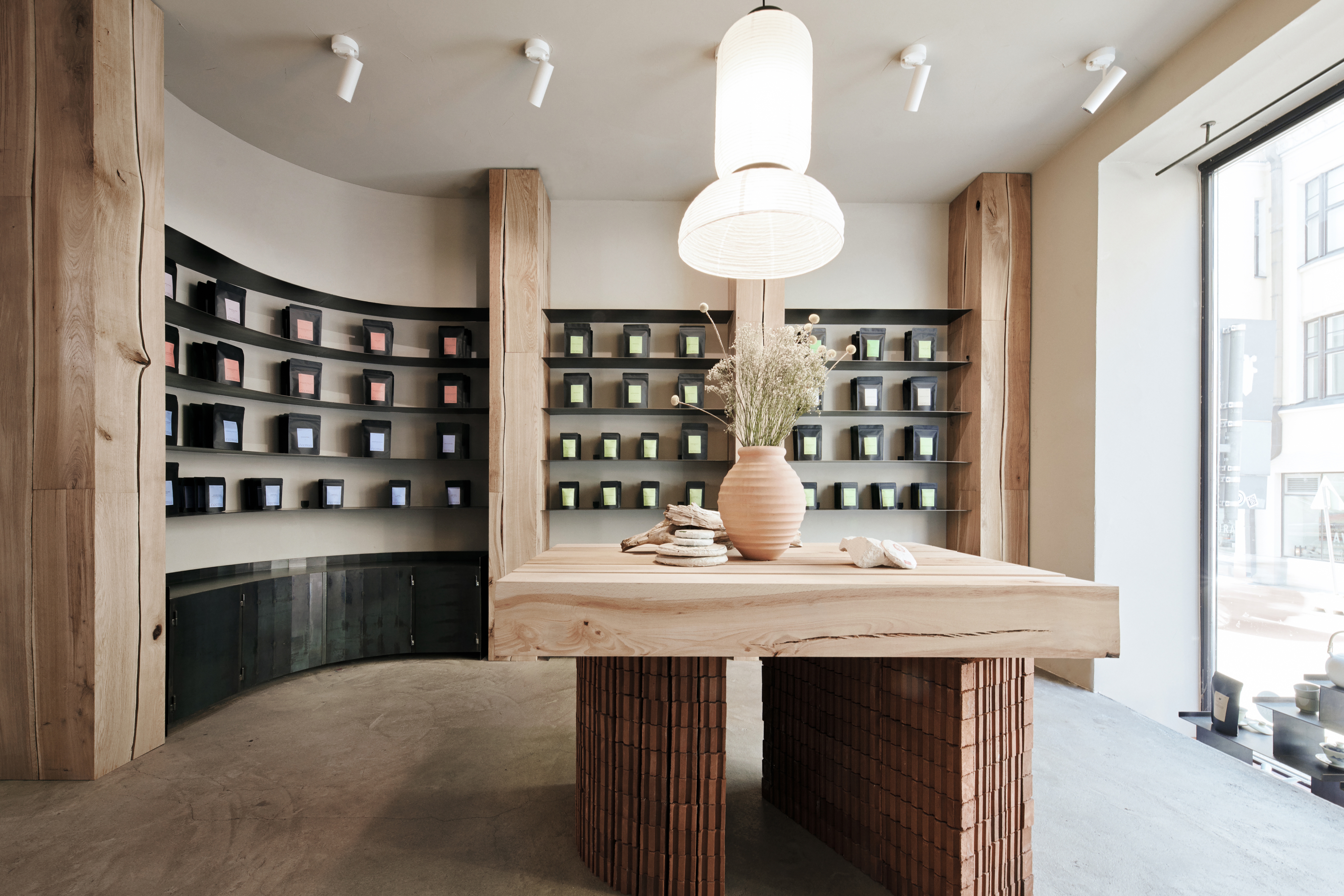 Lees oor projek Teemaa Teahouse