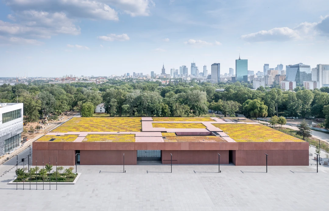 Leggi sul progetto Polish Army Museum