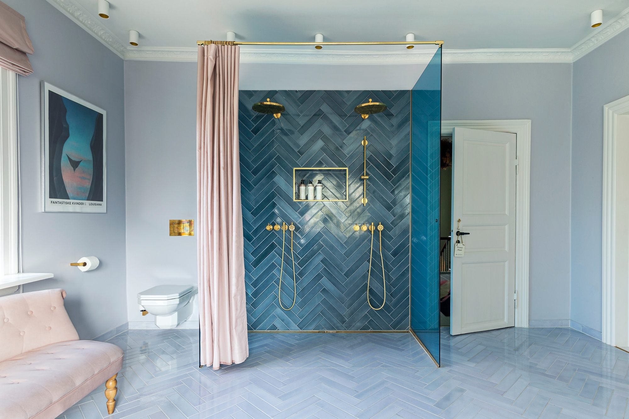 Read about project Home of Danish singer Mads Langer