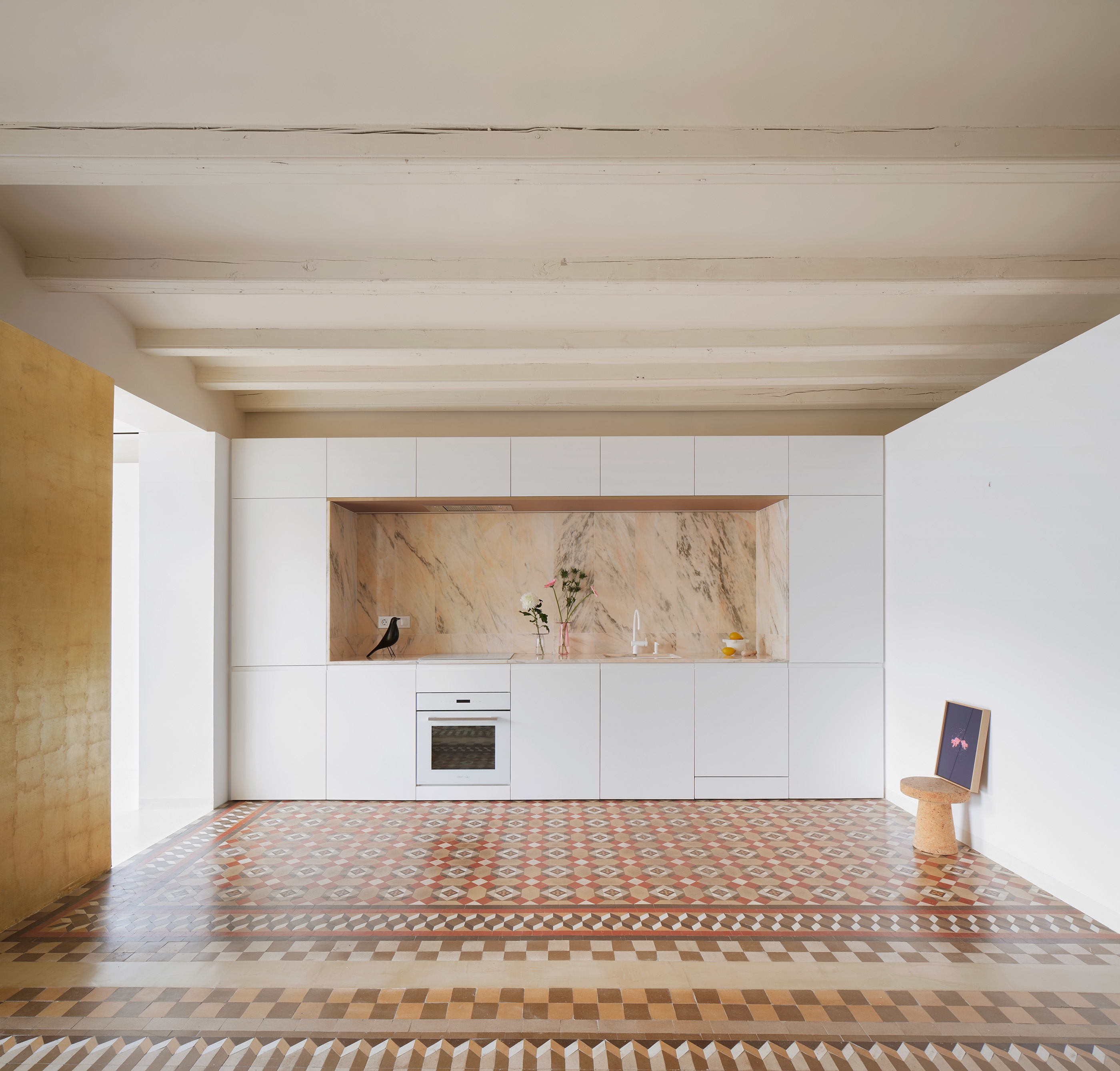Lire à propos du projet The Rosegold Apartment