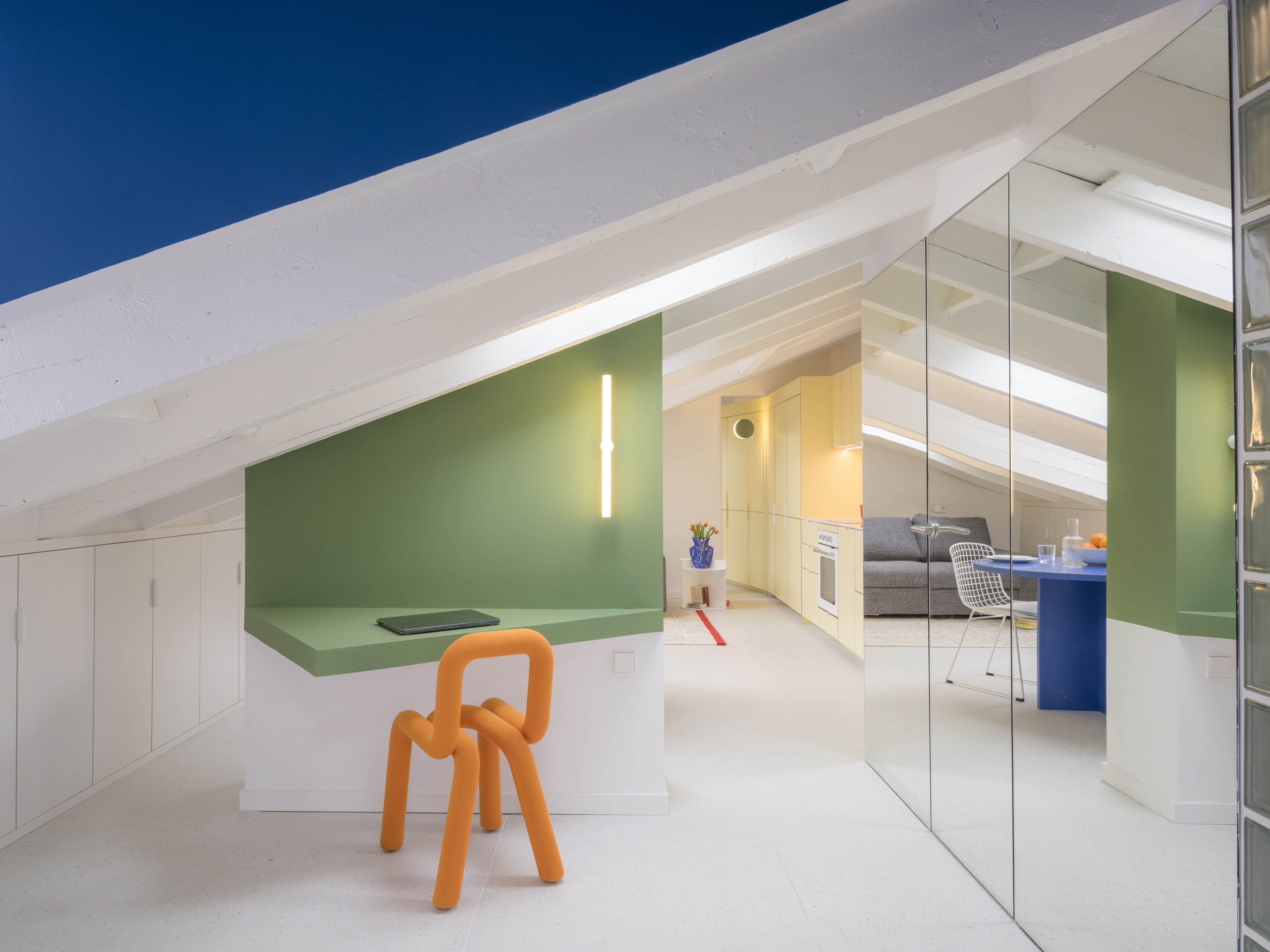 Leer sobre el proyecto Flix House