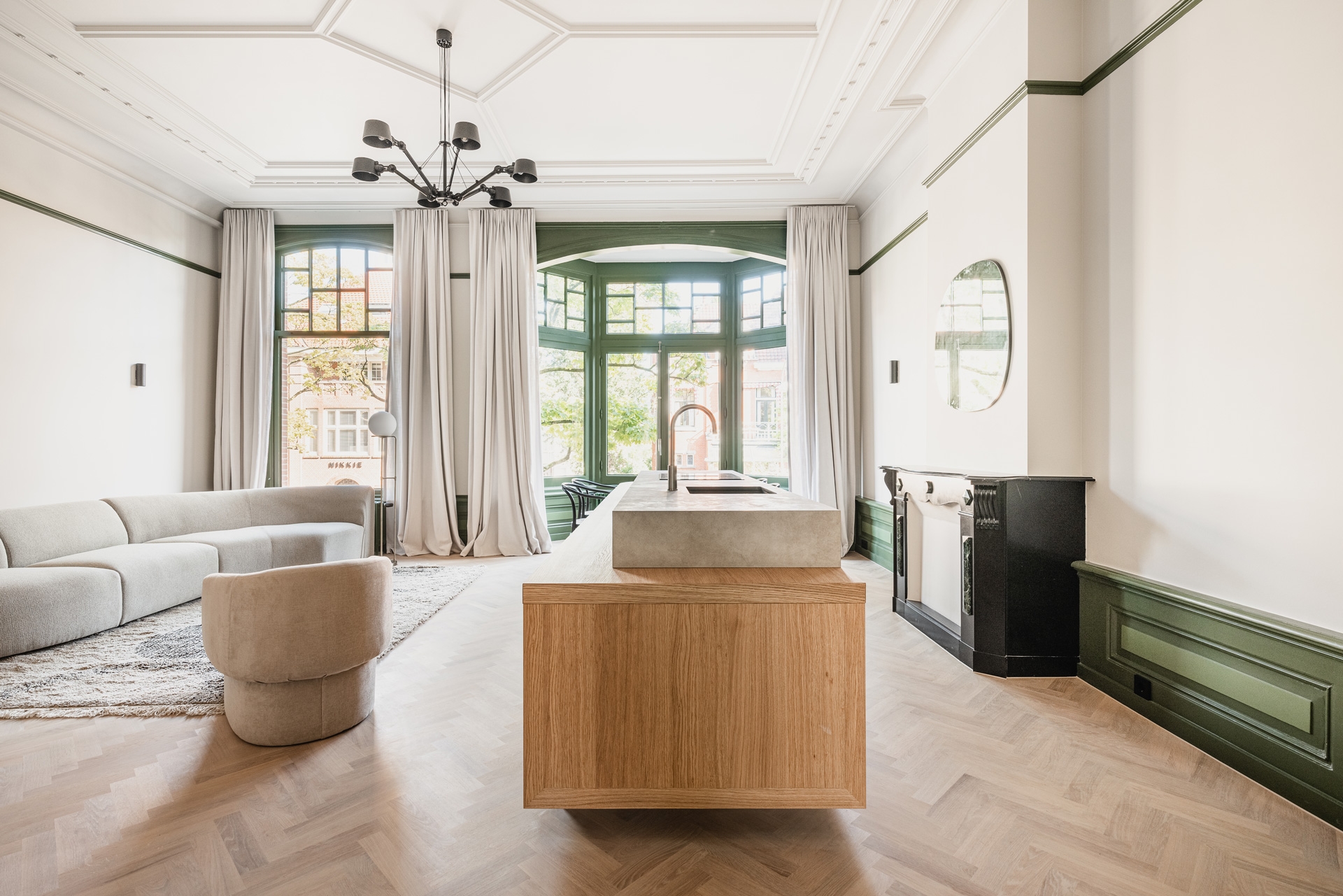 Lees oor projek Claire-Obscur Monumental Building