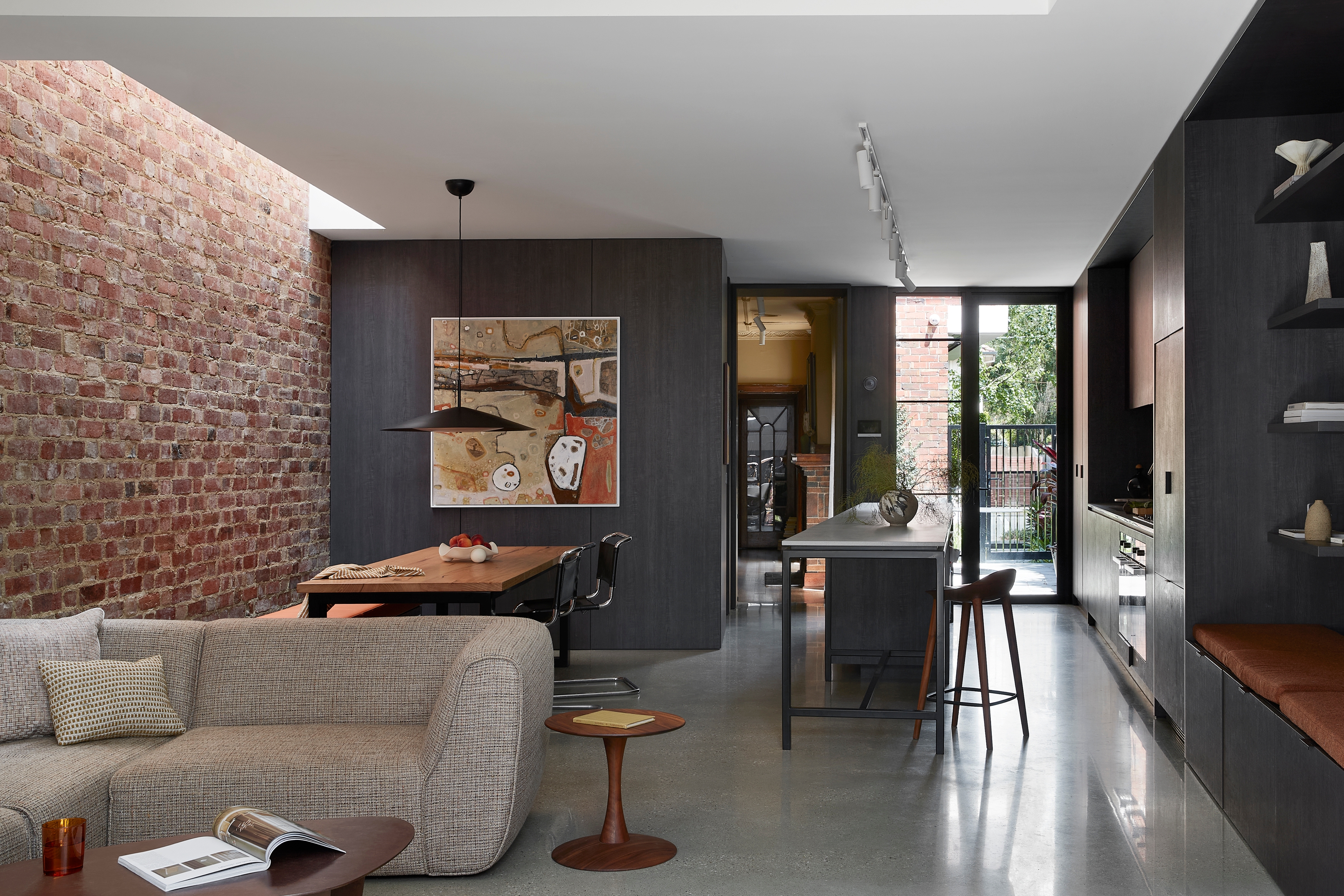 Read about project Elwood Residence