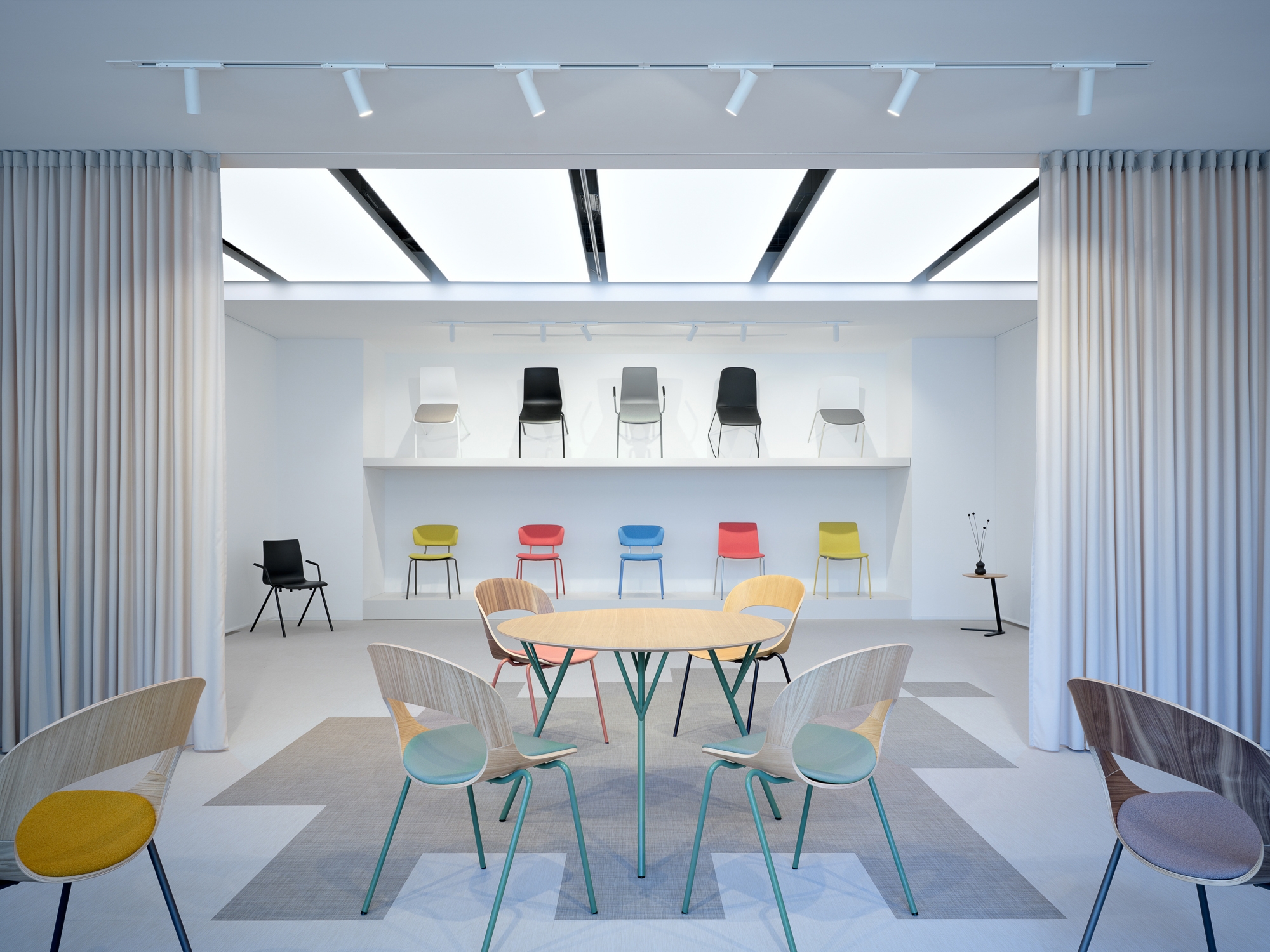 Leer sobre el proyecto LD Seating opens its reconstructed showroom in Prague