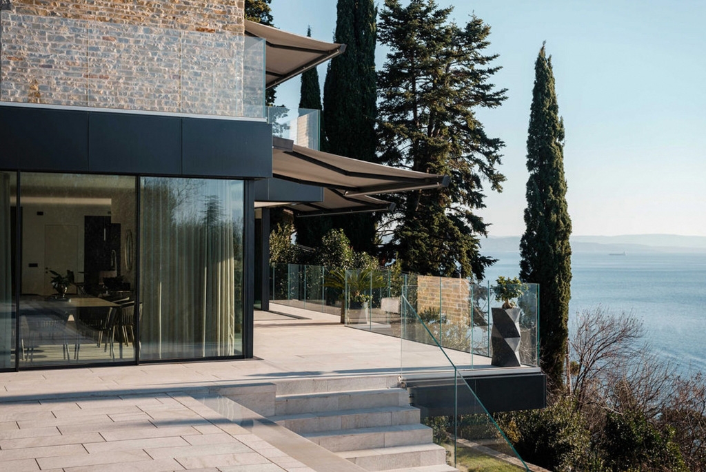Read about project Under the shade of T-Hide: a charming patio overlooking the Gulf of Trieste