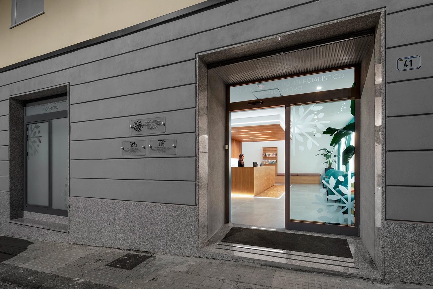 Erfahre mehr über das Projekt Eye Clinic