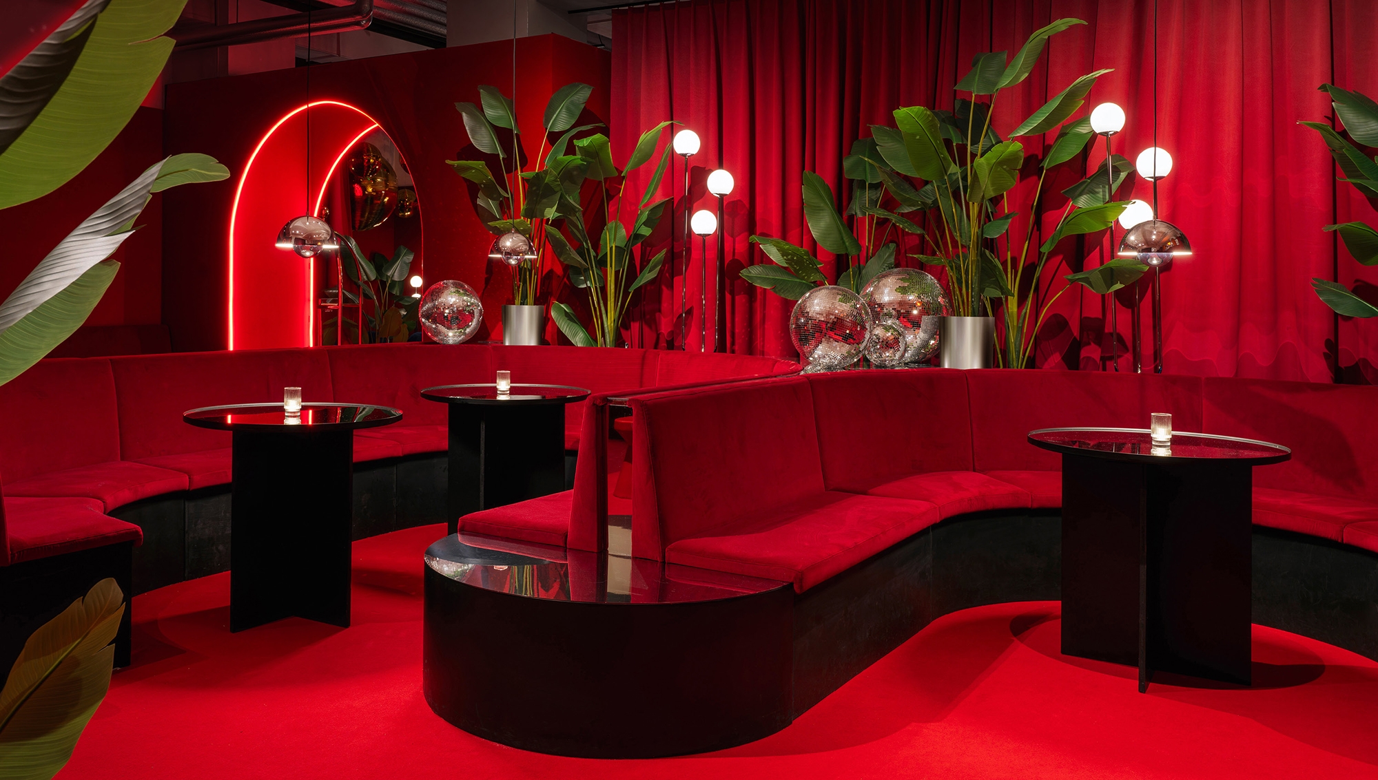 Read about project INTERIOR DESIGN /  CLUB / THE LOBBY 6