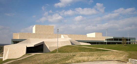 Leer sobre el proyecto El centro municipal de Exposiciones y Congresos, de Avila