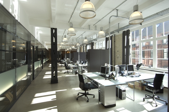 Read about project SOUTH & BROWSE fernsehproduktion