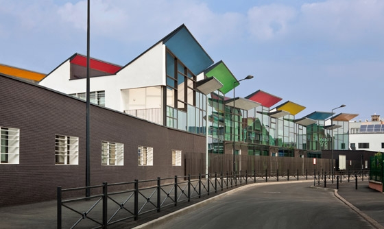 Lees oor projek Bailly School Complex