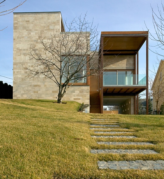 Lire à propos du projet Private House