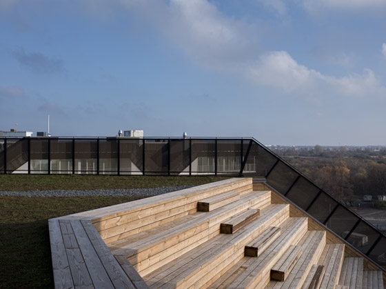 Erfahre mehr über das Projekt A-House