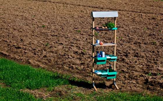 Lees oor projek Sunday // Kitchen Grocery // Wood and bended steel  180 x 55 x 35 cm