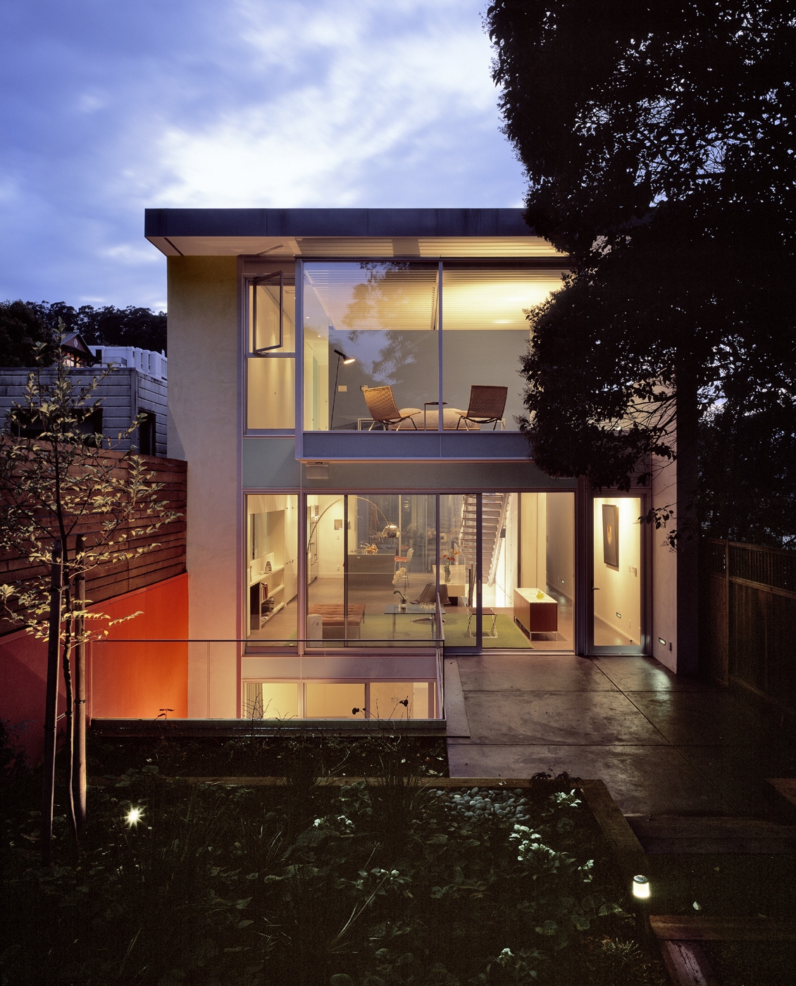 Leggi sul progetto 1532 HOUSE