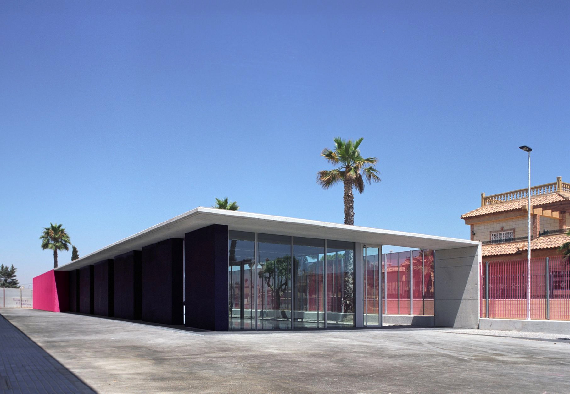 Erfahre mehr über das Projekt MENJAROSA (Virgen del Carmen school’s canteen)