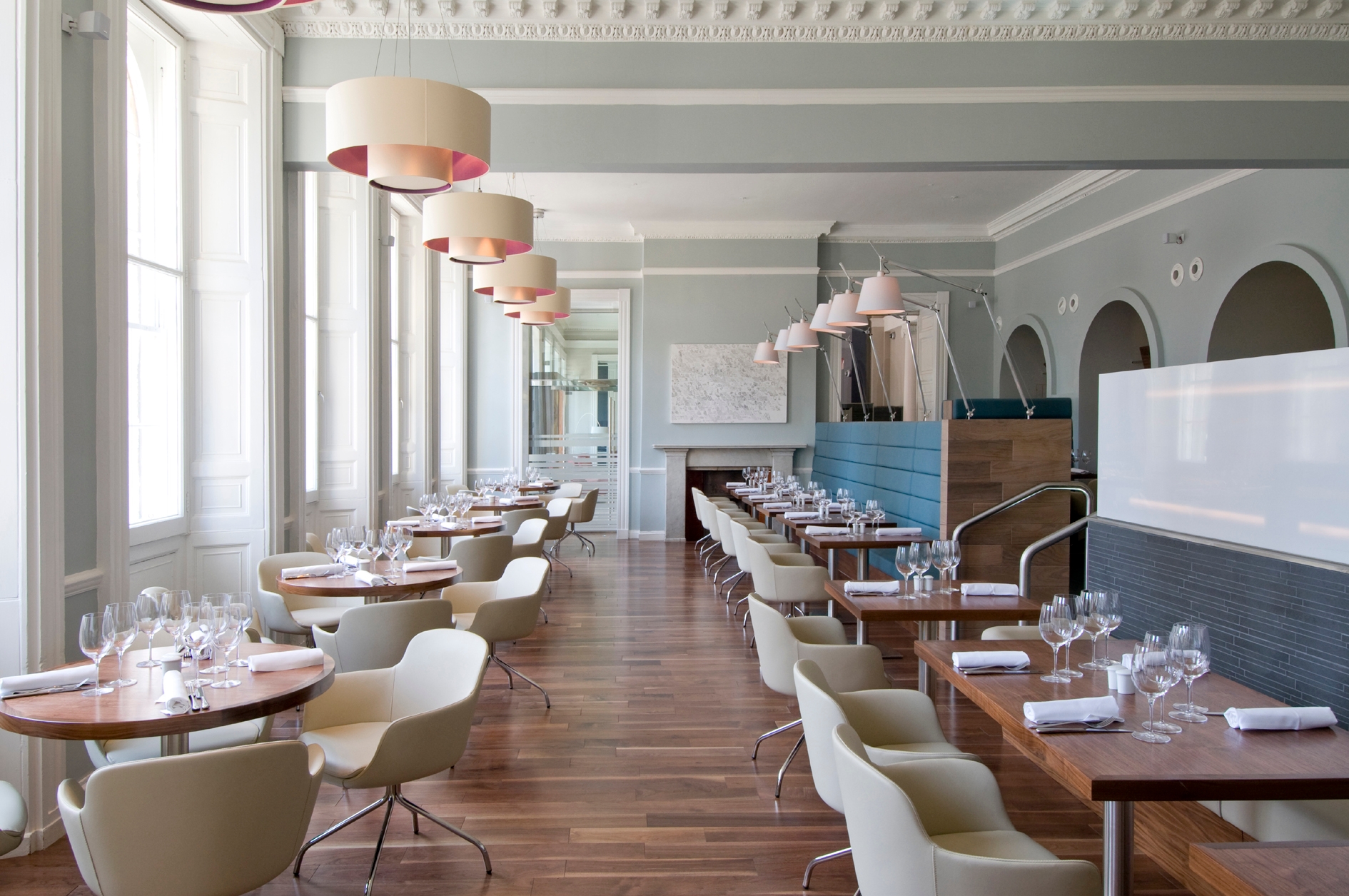Read about project Elliot's Restaurant & Bar