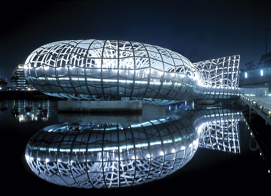 Leer sobre el proyecto Webb Bridge