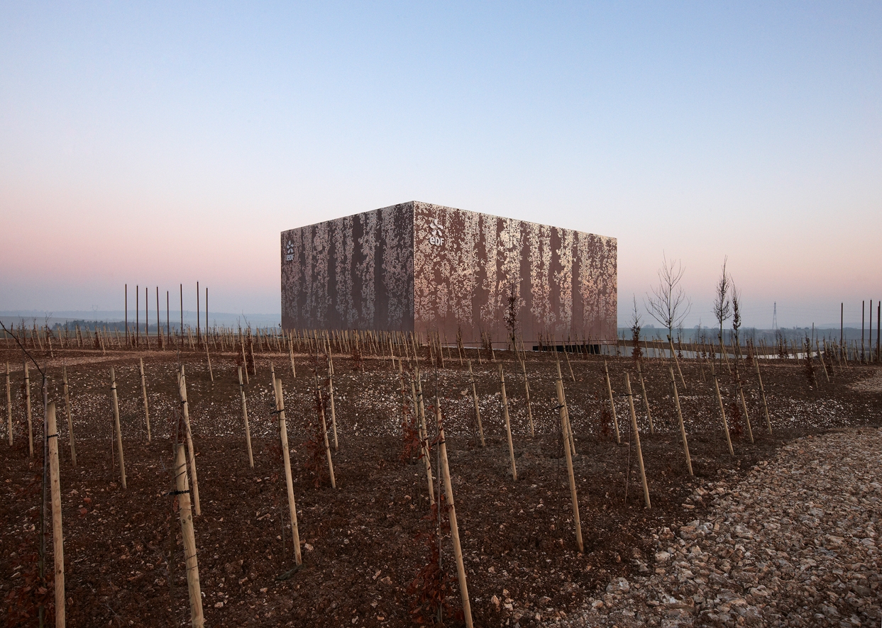 Leggi sul progetto EDF Archives Centre