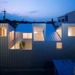 Leer sobre el proyecto Complex House