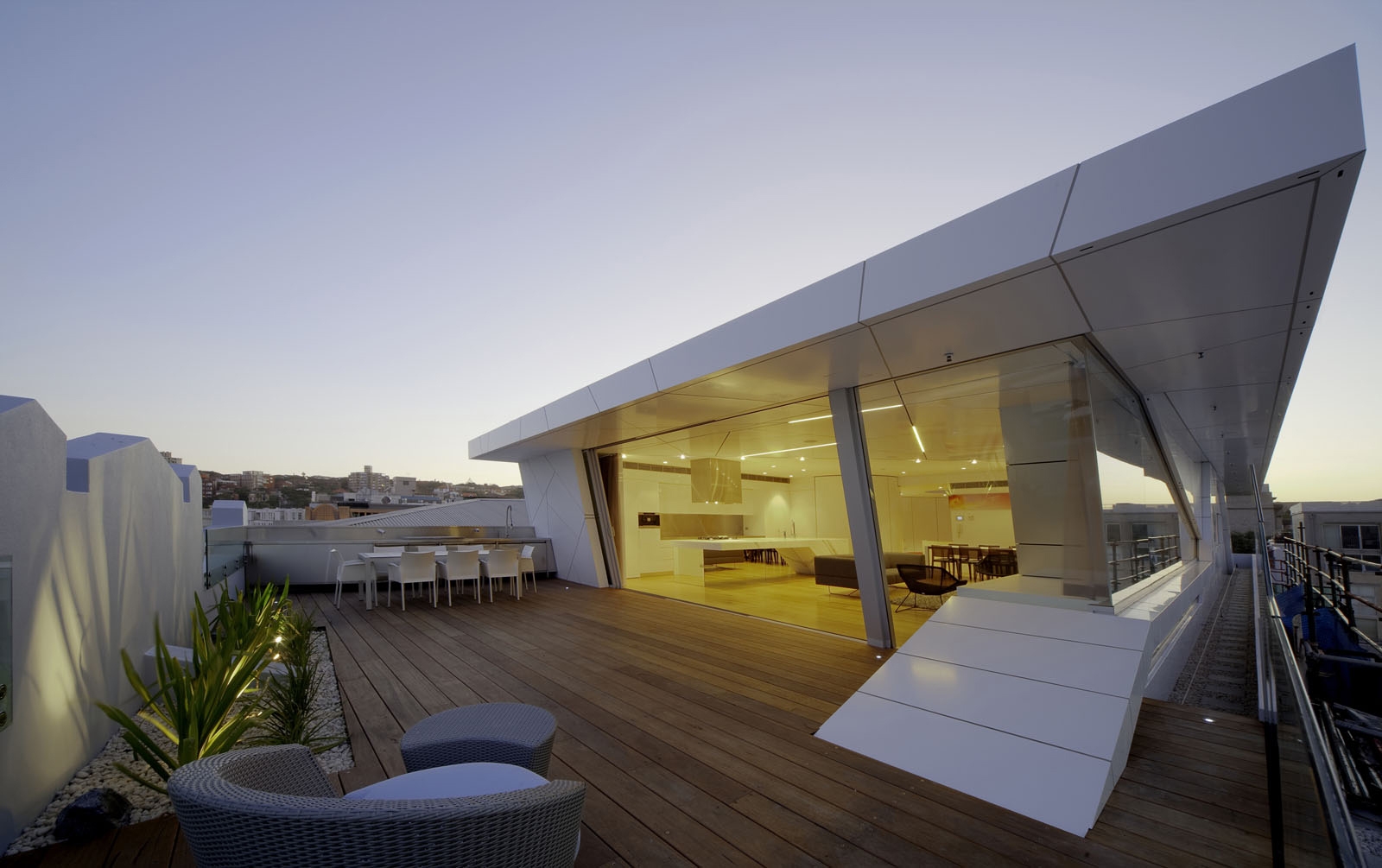 Lees oor projek Bondi Penthouse