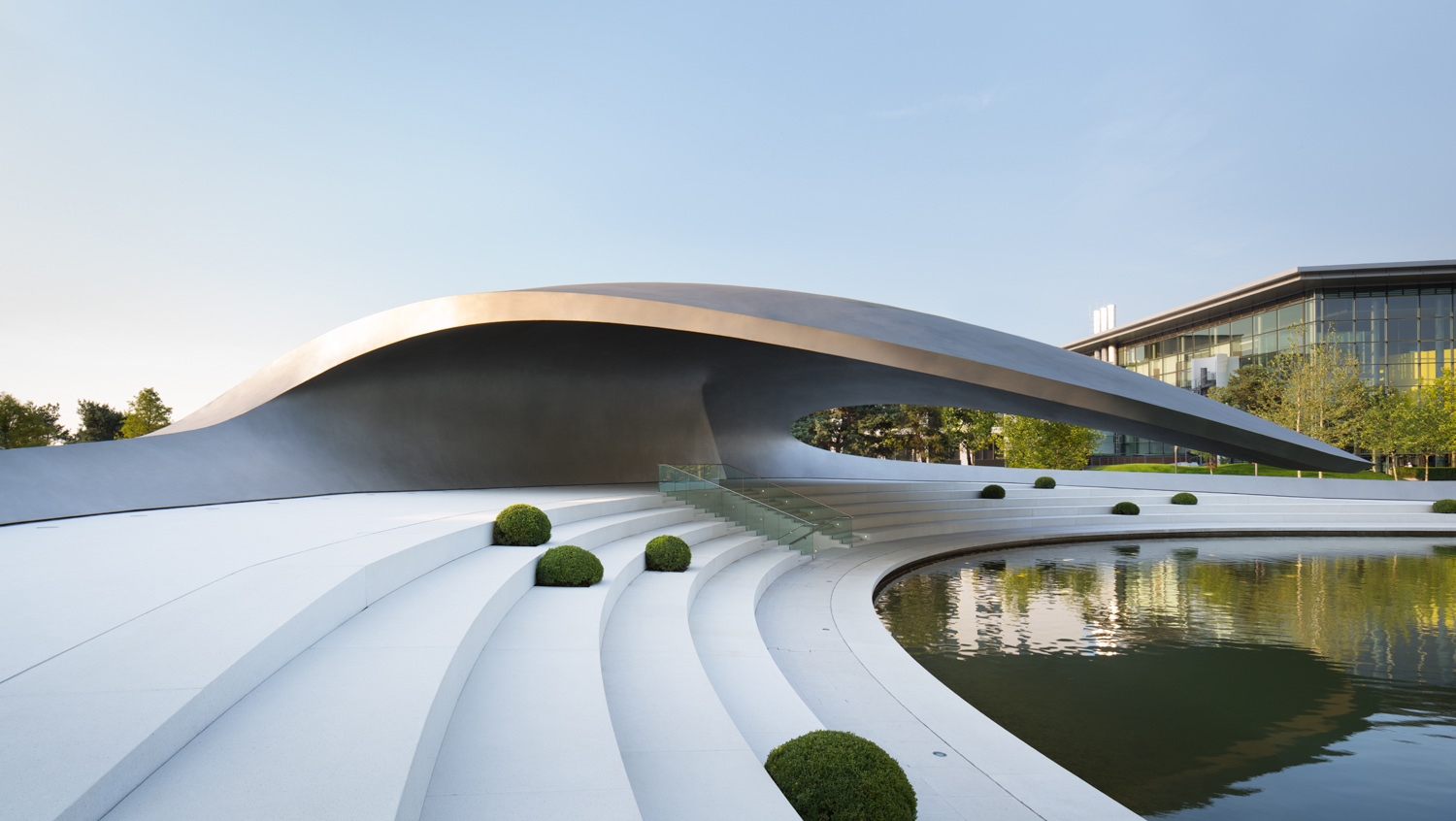 Leer sobre el proyecto Porsche Pavilion at the Autostadt in Wolfsburg