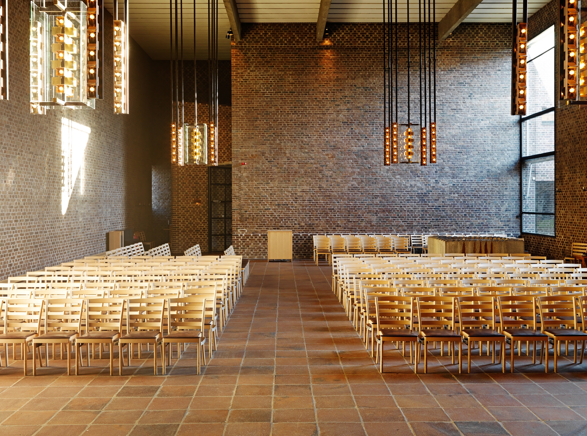 Leer sobre el proyecto St Tomas Church