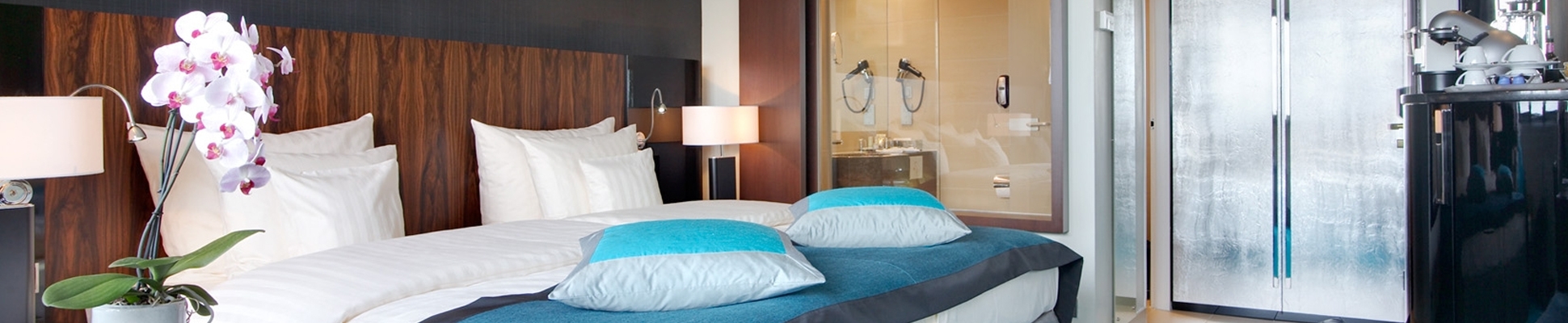 Lees oor projek Radisson Blu Hamburg