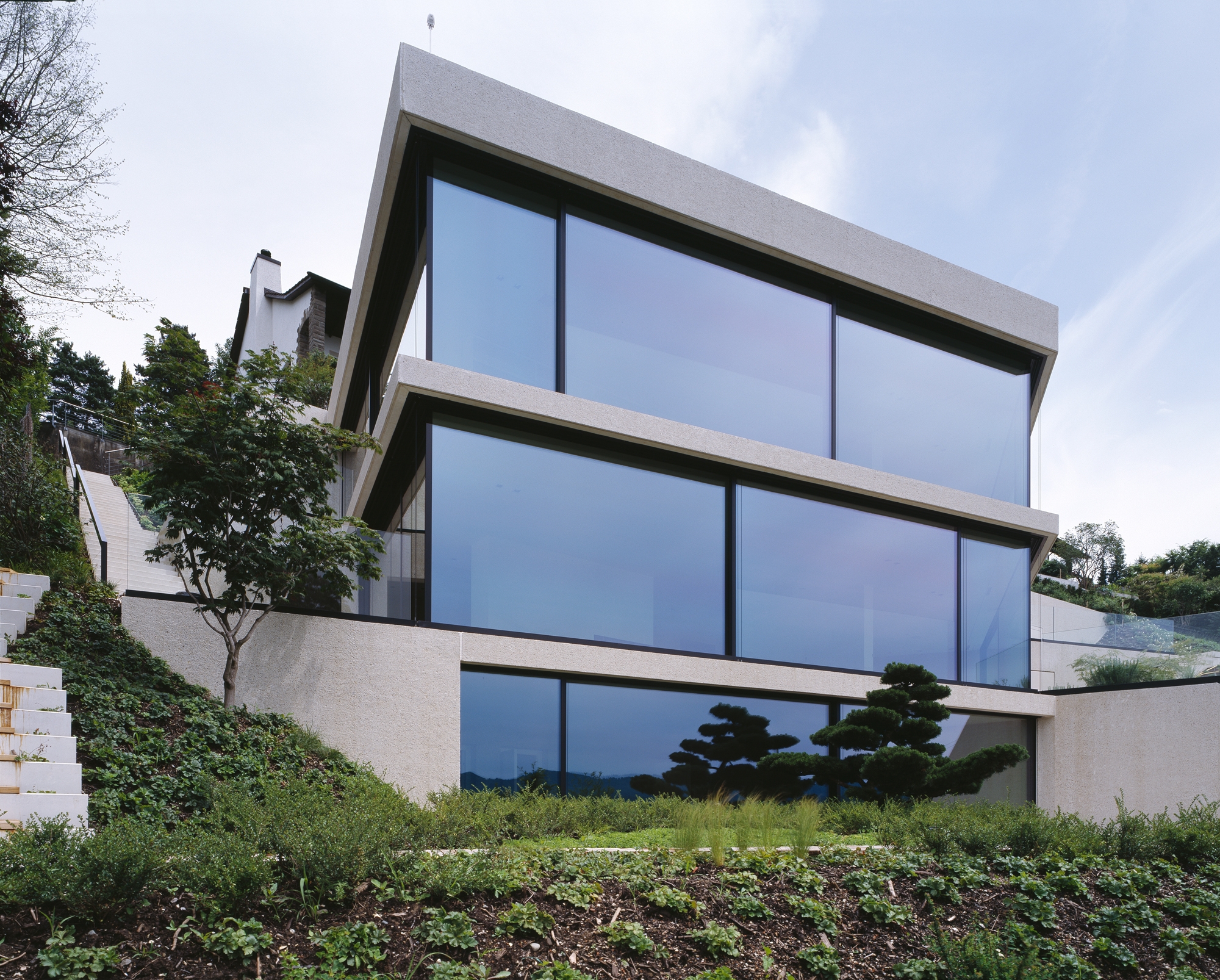Leggi sul progetto House on Lake Zurich