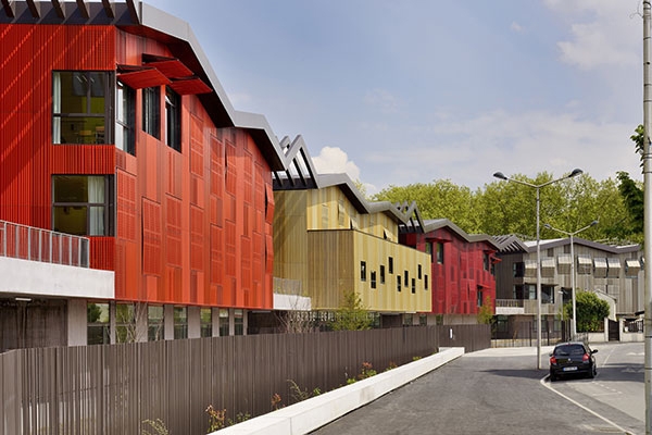 Lees oor projek Jean Lurcat High School Gymnasium