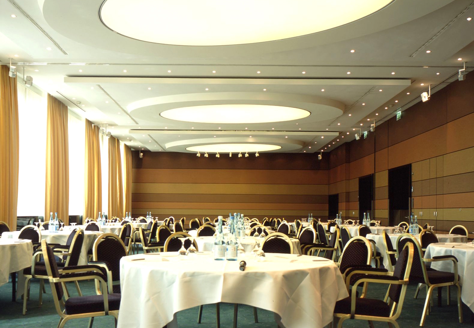 Read about project Hotel Hilton Airport