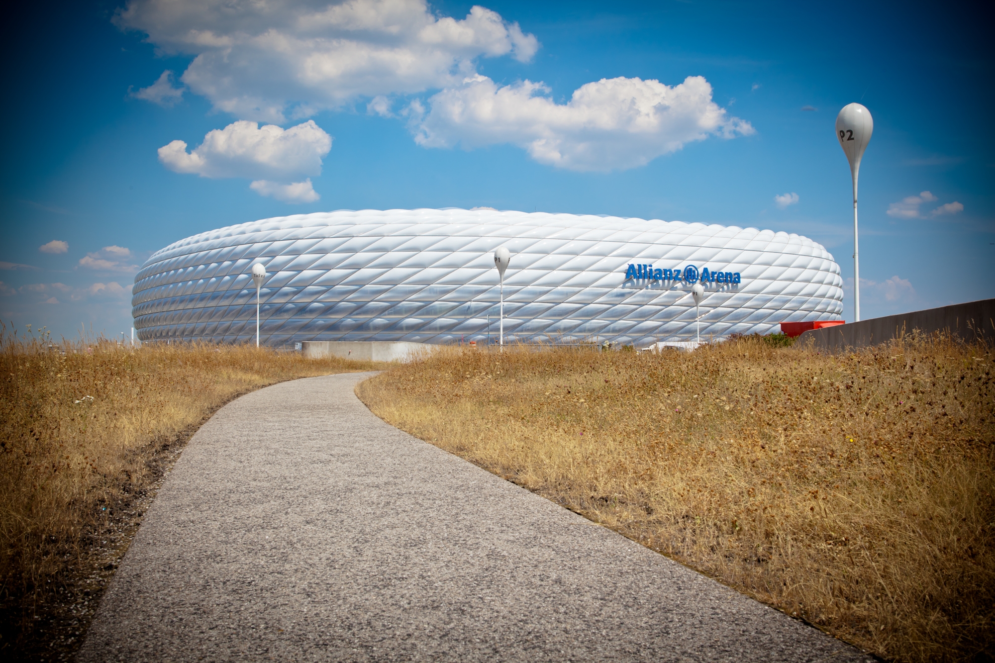 Erfahre mehr über das Projekt Allianz Arena