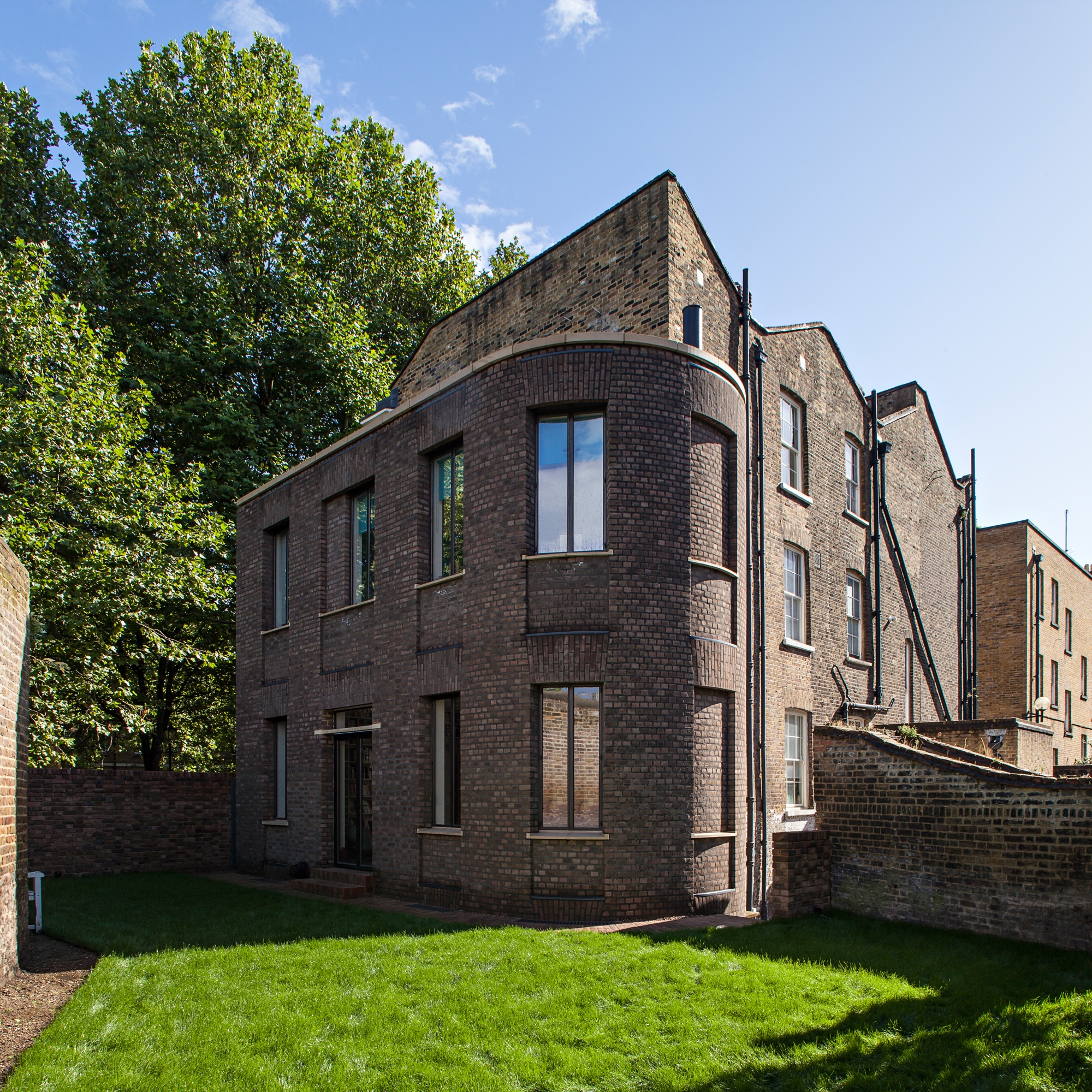 Read about project Wapping Pierhead
