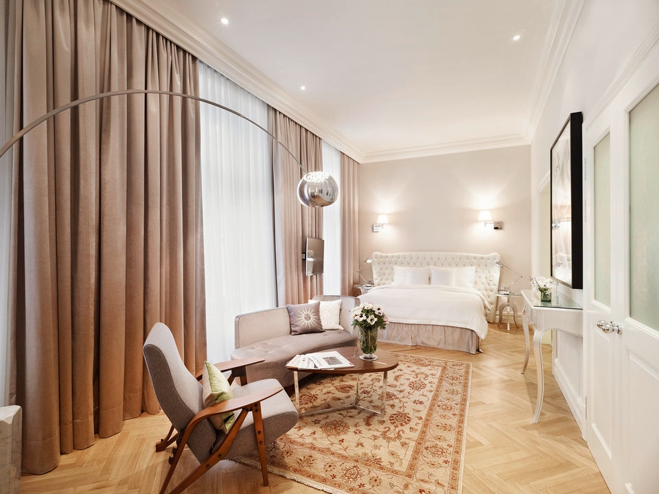 Read about project Hotel Sans Souci, Master Suite
