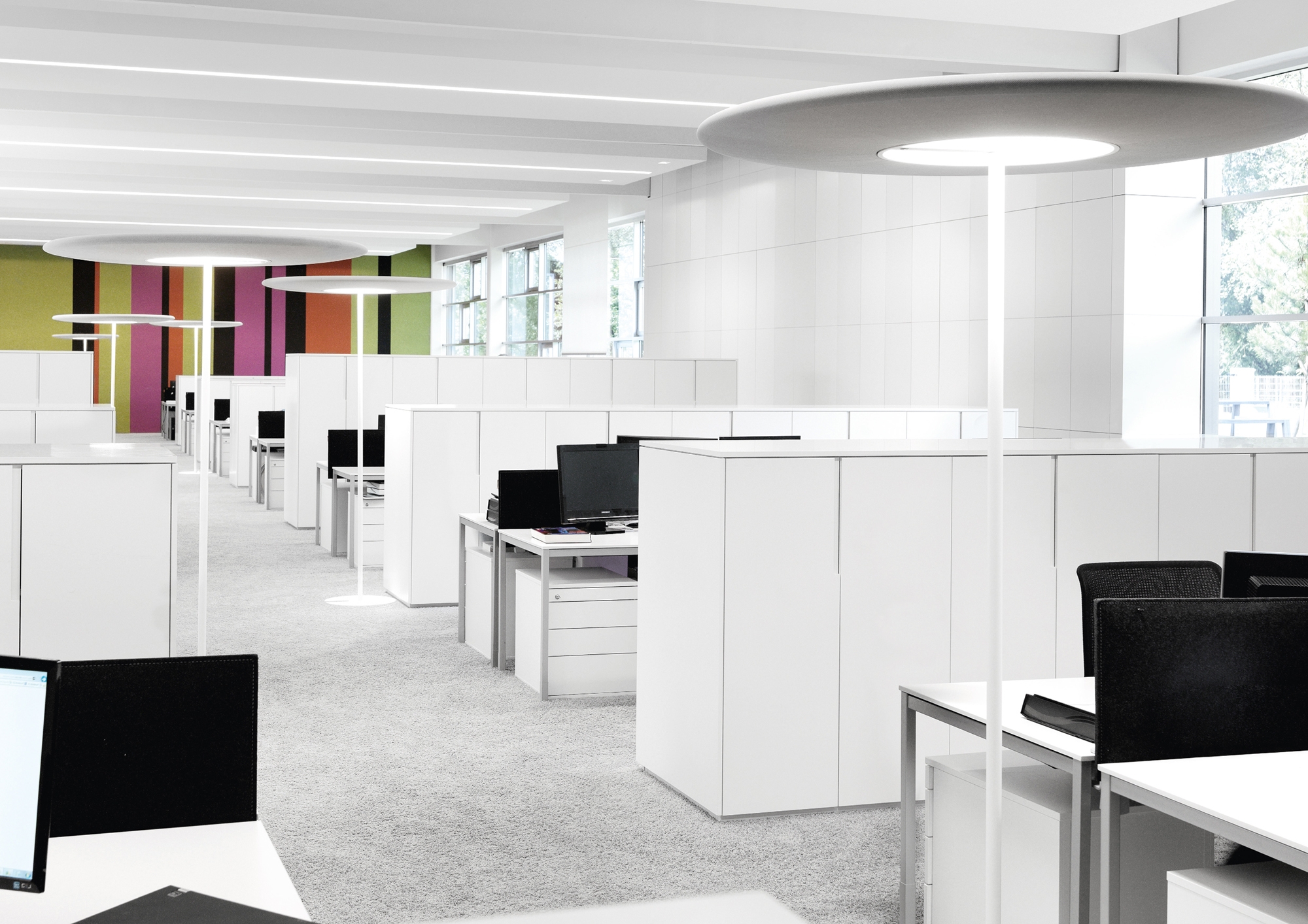 Leggi sul progetto SONIC for XAL | OFFICE LIGHTING WITH SOUND ABSORPTION