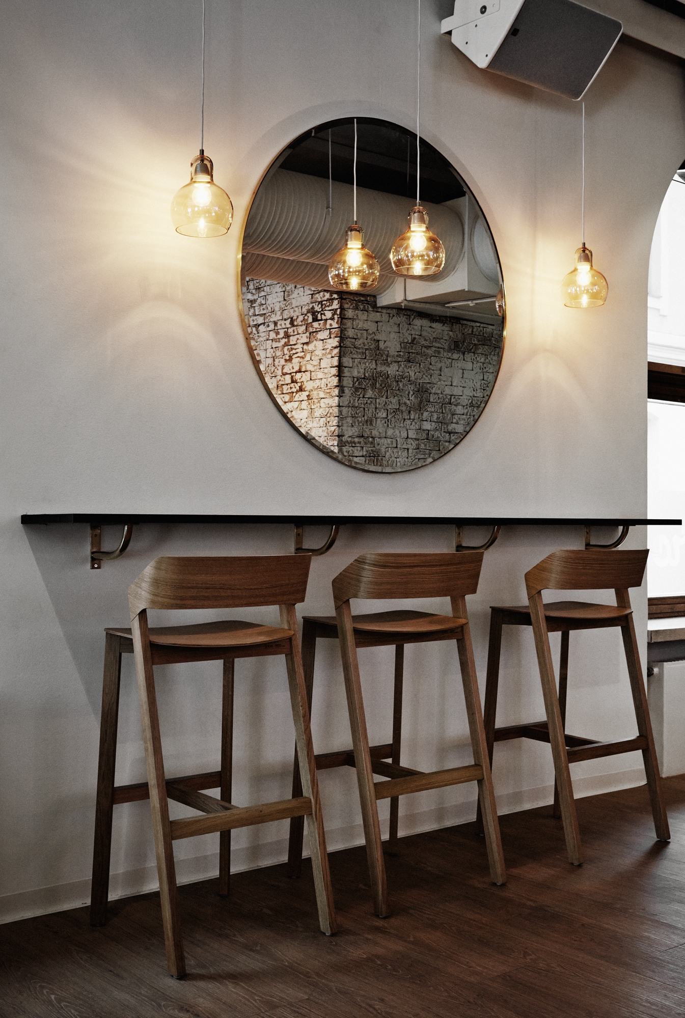 Leggi sul progetto The Intro Restaurant and Club