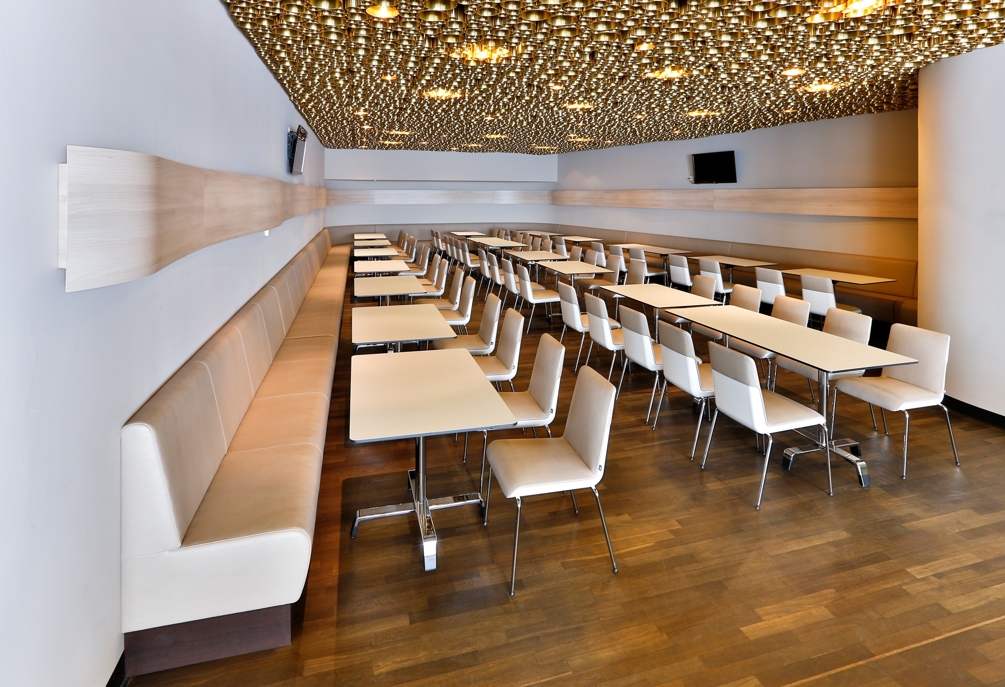 Leer sobre el proyecto Allianz Arena Stadion | Business Area