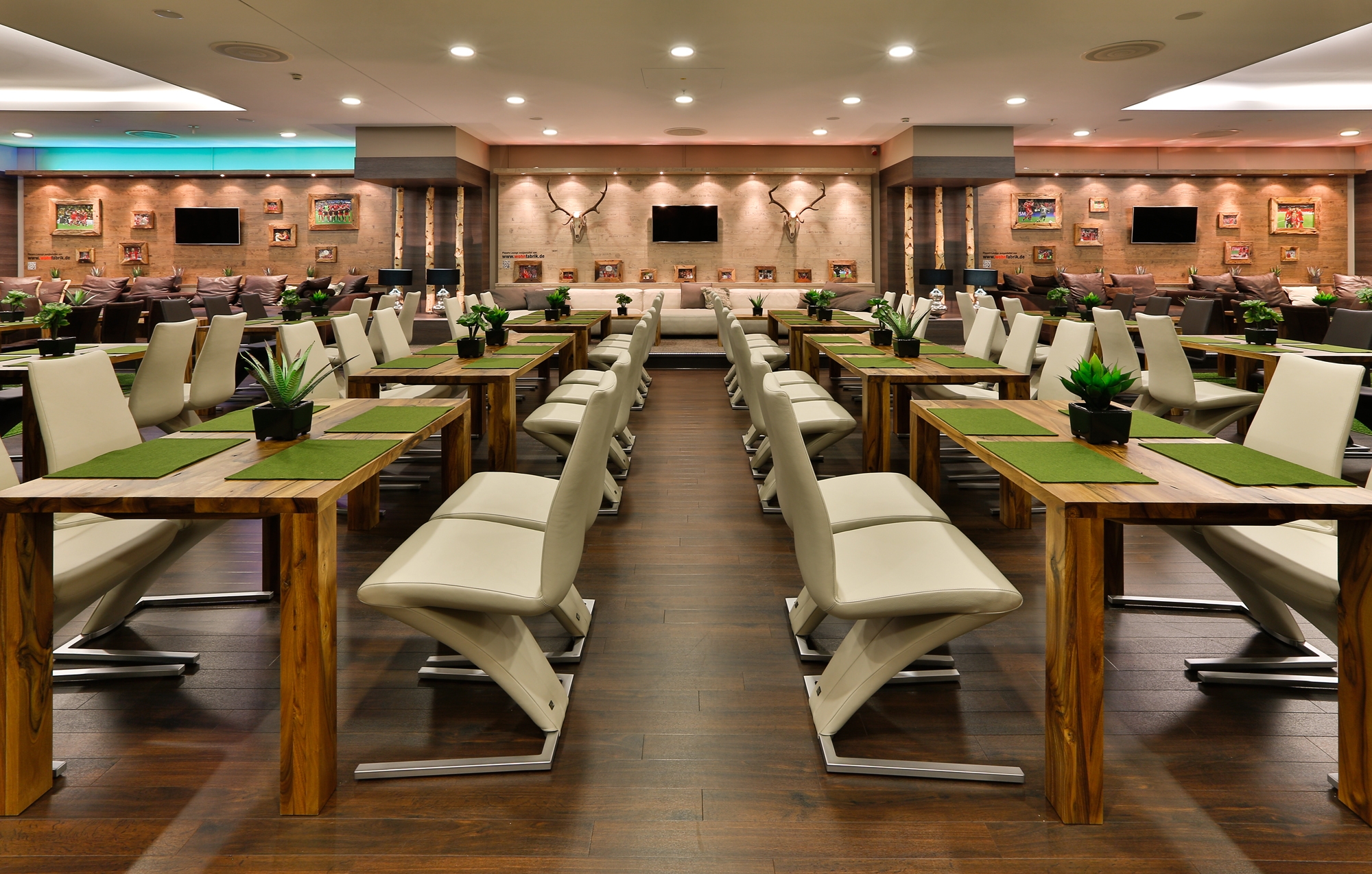 Leer sobre el proyecto Allianz Arena Stadion | Arena Lounge