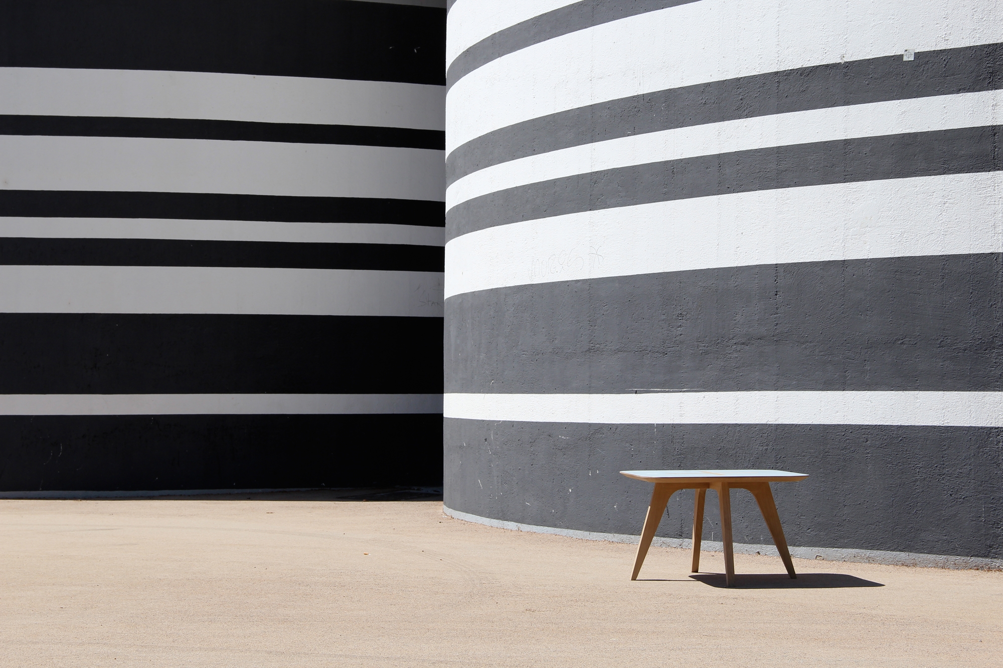 Erfahre mehr über das Projekt Léa coffee table