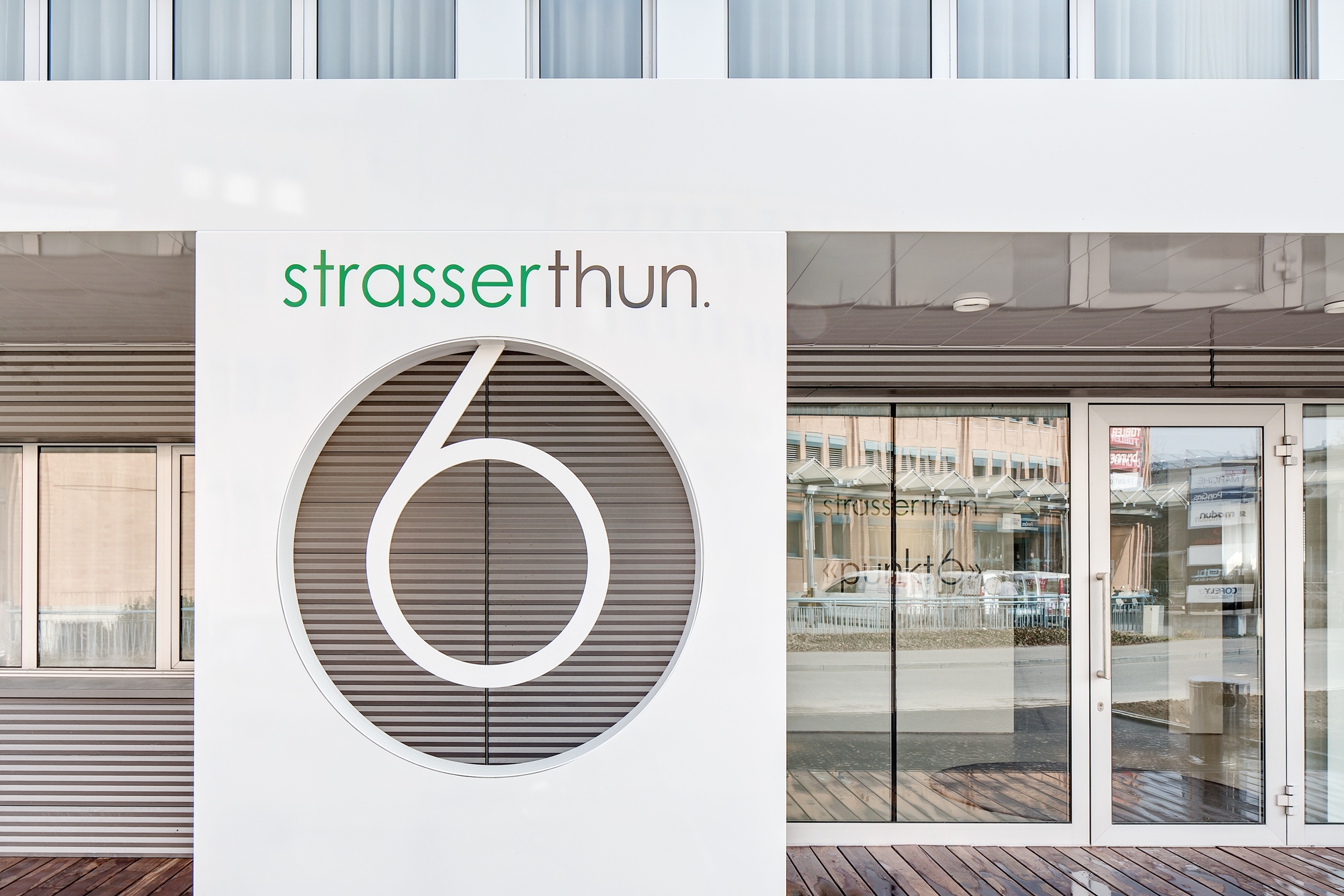Leer sobre el proyecto strasserthun showroom «punkt6»