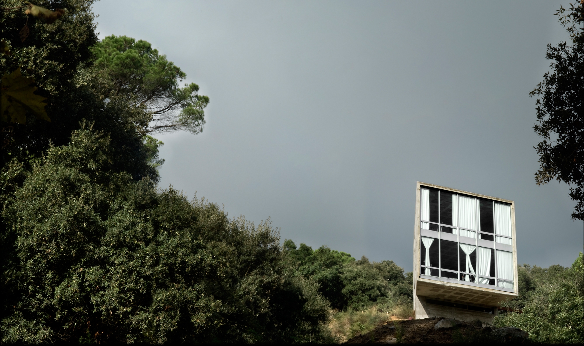 Leer sobre el proyecto House in the mountain