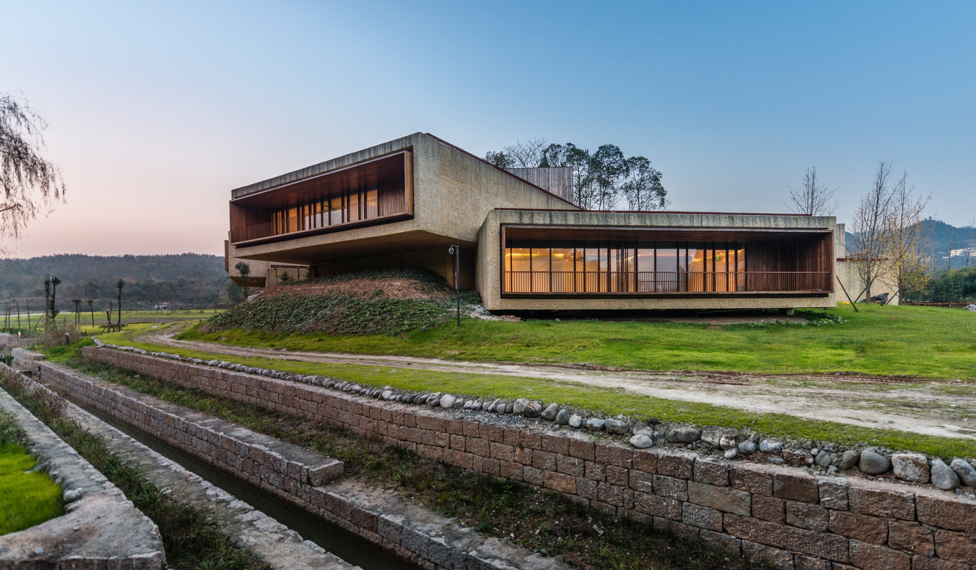 Leggi sul progetto Ruff Well Water Resort